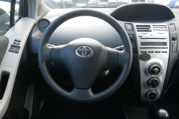 Toyota Yaris - Galeria [16]