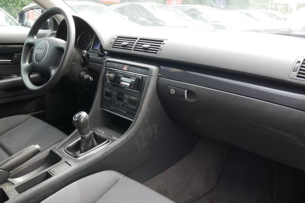 Audi A4 - Galeria [13]