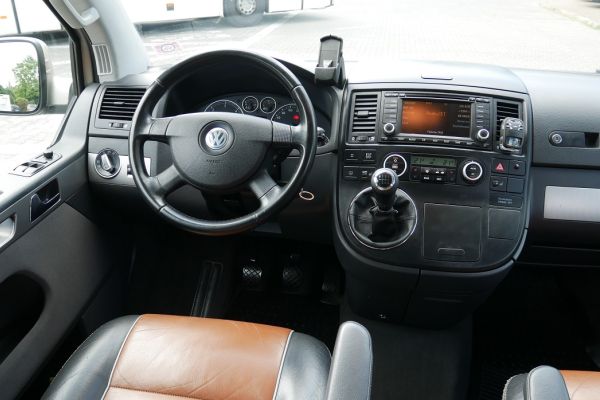 Volkswagen Multivan - Galeria [14]