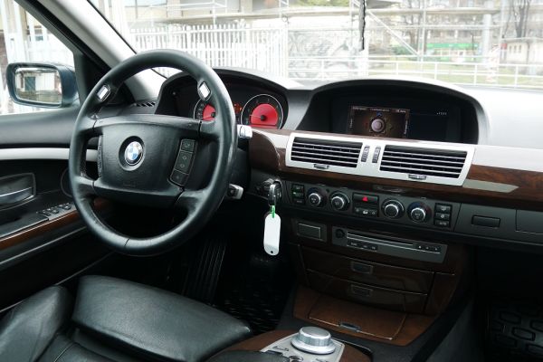 BMW 7 Seria - Galeria [10]