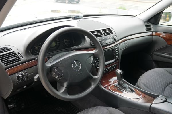 Mercedes-Benz E-Klasa - Galeria [10]