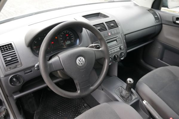 Volkswagen Polo - Galeria [17]