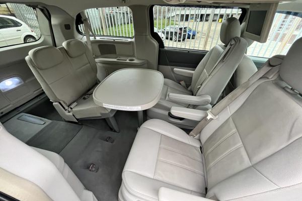 Chrysler Town & Country - Galeria [15]