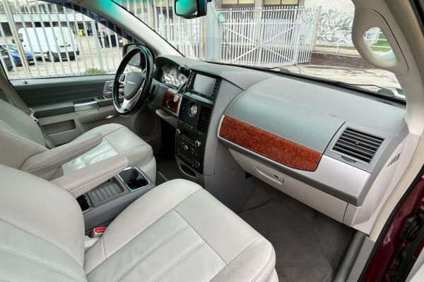 Chrysler Town & Country - Galeria [14]