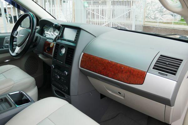 Chrysler Town & Country - Galeria [25]