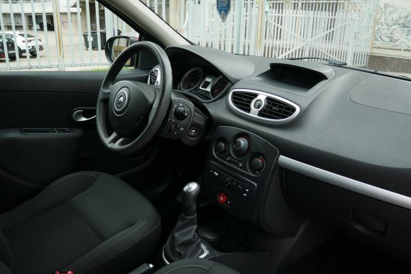 Renault Clio - Galeria [11]