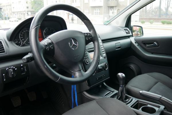 Mercedes-Benz A-Klasa - Galeria [14]