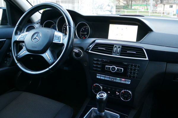 Mercedes-Benz C-Klasa - Galeria [11]